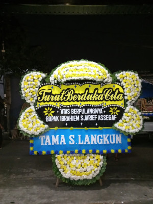 Papan Bunga Duka di Malinau Barat